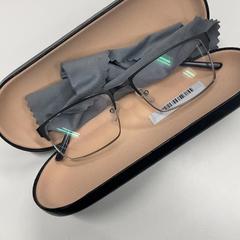 Betaurreko-zorroa betaurrekoekin, gisa salatu by Pathé Eindhoven iLost erabiliz