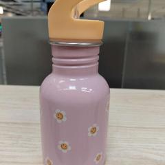 Bouteille isotherme gourde enfant rose a fleurs, a été signalé par IKEA Toulon utilisant iLost