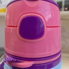 Botella de agua Botella de agua infantil, ha sido reportado por RÍO Shopping - Valladolid con iLost