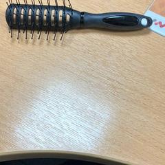 Borste Hair, rapporterat av Sheraton Brussels Airport Hotel med iLost