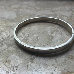 Eskumuturra, gisa salatu by Gemeente Stichtse Vecht iLost erabiliz