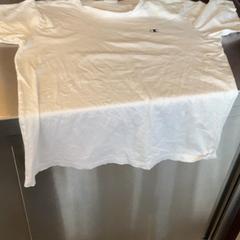 Camisa White, ha sido reportado por MEININGER Hotel Leipzig Hauptbahnhof con iLost