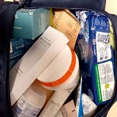 Dames toilet etui etii, como reportado por Mövenpick Hotel Amsterdam City Centre utilizando o iLost