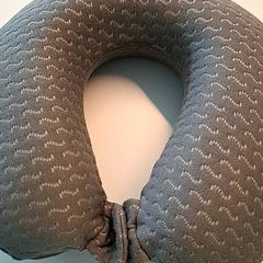 Almohada de cuello, ha sido reportado por Ziekenhuis Oost-Limburg con iLost