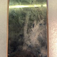 スマートフォン がiLostで Eindhoven Airport によって報告されました