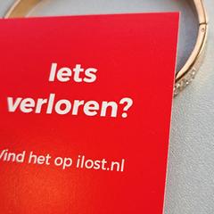 Polsera, segons ha informat Madurodam mitjançant iLost