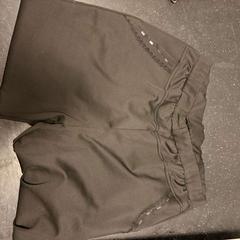 Broek, zoals gemeld door Ramada by Wyndham Amsterdam Airport Schiphol met iLost