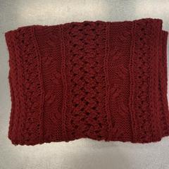 マフラー, ha sido reportado por IKEA Tokyo-Bay con iLost