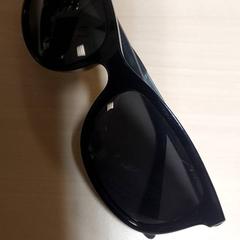 眼鏡 - Zonnebril がiLostで Regio Oost-Vlaanderen によって報告されました