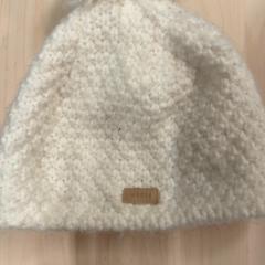 Beanie Wit, Wedze, jak nahlášeno IKEA Gent pomocí iLost