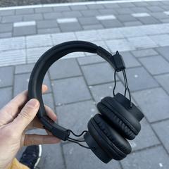 Koptelefoon zwart, gerapporteerd met iLost