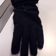 Glove, as reported by Vrije Universiteit Amsterdam using iLost