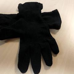 الملابس - Handschoenen zwart، كما تم الإبلاغ عنه بواسطة Regio Oost-Vlaanderen عبر iLost
