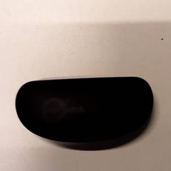 Szemüvegtok, amint azt Qbuzz ZHN az iLost segítségével jelentette.