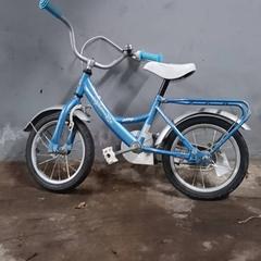 Bicicleta infantil Volare Blauw-Wit, segons ha informat Fietsdepot Hasselt mitjançant iLost