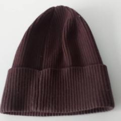 Kleding Bruine muts, jak nahlášeno Centraal magazijn pomocí iLost