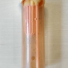 Edateko botila, gisa salatu by Centraal magazijn iLost erabiliz