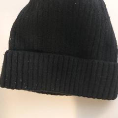 Kleidung - Muts Zwart, gemeldet von Regio West-Vlaanderen über iLost