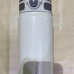 水筒 がiLostで IKEA渋谷 によって報告されました