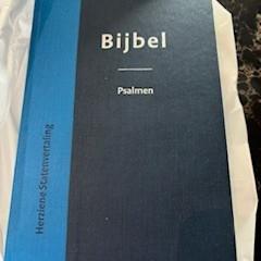 Biblia, zgłoszono przez Van der Valk Hotel Veenendaal przy użyciu iLost