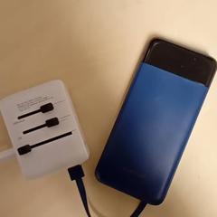 Power bank Bleu, as reported by Mövenpick Hotel Amsterdam City Centre using iLost