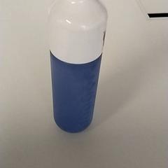 Fľaša na pitie, ako bolo nahlásené Regio Antwerpen - Brussel pomocou iLost