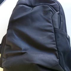 バックパック がiLostで Regio Antwerpen - Brussel によって報告されました