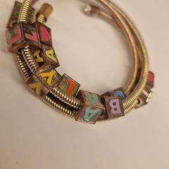 Armbånd, som rapportert av HvA Amstelcampus ved bruk av iLost