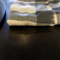 Šál echatpr, ako bolo nahlásené IKEA Lille pomocou iLost