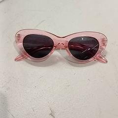 Zonnebril enfant, roses, zoals gemeld door IKEA Toulouse met iLost