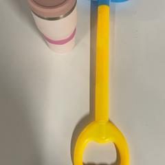 زجاجة ماء wayer، كما تم الإبلاغ عنه بواسطة Silver Sands Beach عبر iLost