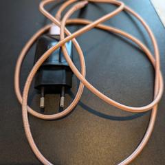 Charger, as reported by Inntel Hotels Utrecht Centre using iLost