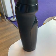 Fľaša, ako bolo nahlásené Pathé Delft pomocou iLost