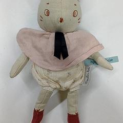 Kuschelige ohrfeige Blanc et rose, gemeldet von IKEA Clermont Ferrand über iLost