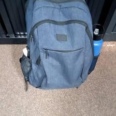 Plecak Blauw, zgłoszono przez Regio Limburg - Leuven przy użyciu iLost