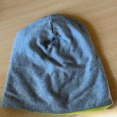 Czapka Grau, zgłoszono przez Schönbrunn "Group Center" przy użyciu iLost