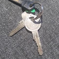 ring met 3 sleutels, ako bolo nahlásené iLost