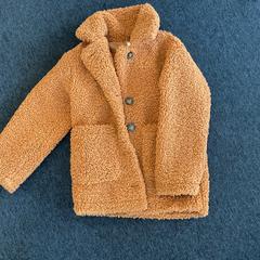 Veste, a été signalé par Breng Arnhem utilisant iLost