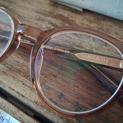 Bruine bril op sterkte, as reported to iLost