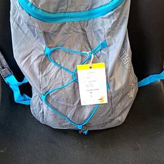 Mochila rugzak grijs, segundo informou Regio Limburg - Leuven usando iLost