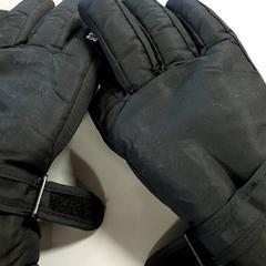 الملابس - handschoenen، كما تم الإبلاغ عنه بواسطة Regio Antwerpen - Brussel عبر iLost