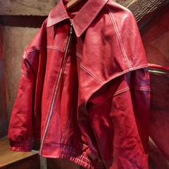 Dzseki Red, amint azt Club Nyx/Exit Café az iLost segítségével jelentette.