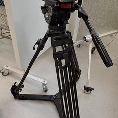 Professioneel Statief. Merk Sachtler, iLost에 보고됨