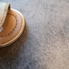 Sandále, ako bolo nahlásené Avonturenboerderij Molenwaard pomocou iLost