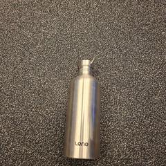 Butelka, zgłoszono przez Feyenoord Rotterdam przy użyciu iLost