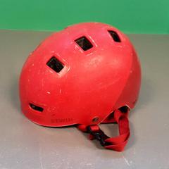 Hjälm Rood, fietshelm, rapporterat av Diergaarde Blijdorp med iLost