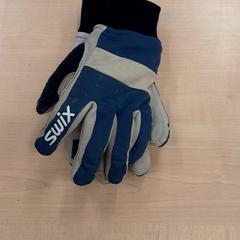 Handschoenen, zoals gemeld door IKEA Leangen met iLost