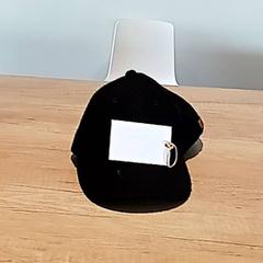 Kleding Pet zwart, som rapportert av Centraal magazijn ved bruk av iLost