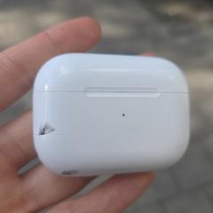 Airpods case, come riportato a iLost