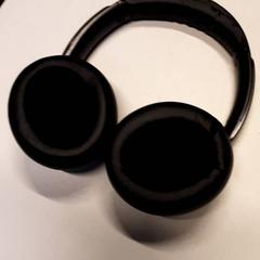 Sluchátka, jak nahlášeno Qbuzz ZHN pomocí iLost